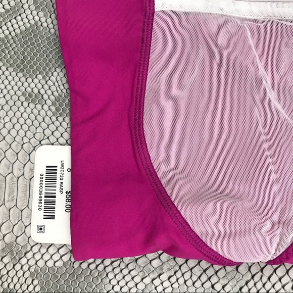 NWT • lululemon • ready set sweat bra - Picture 7 of 8